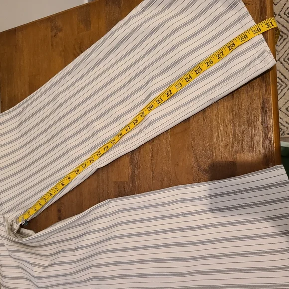 FRAME Denim Le Slim Palazzo Ivory Striped Jeans - Picture 8 of 10